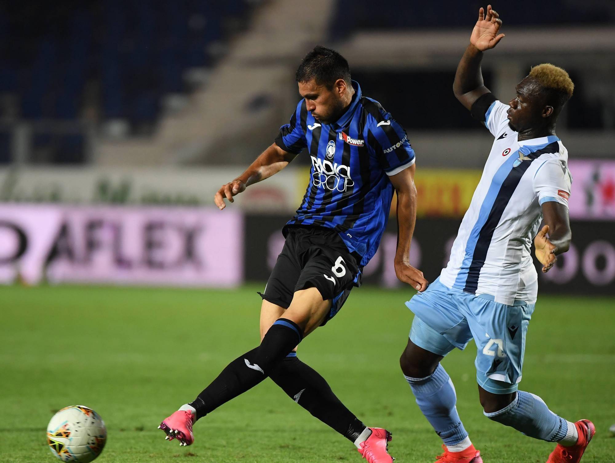 把控上稍显 把控上稍显