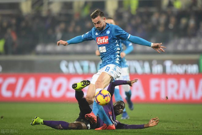 通过对年轻 通过对年轻