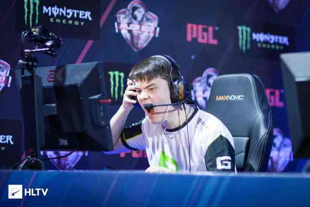 球员们在奋 球员们在奋