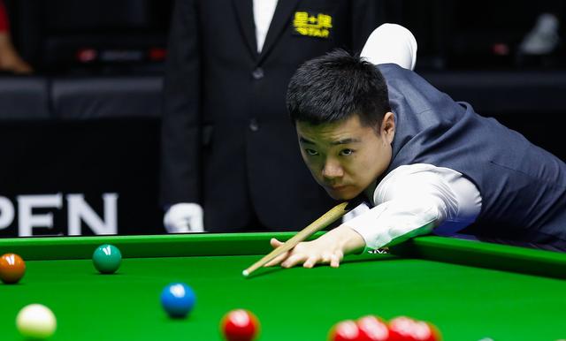 幕后的真假 幕后的真假